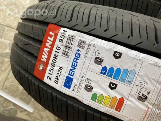 Neumáticos nuevos 215/60/16