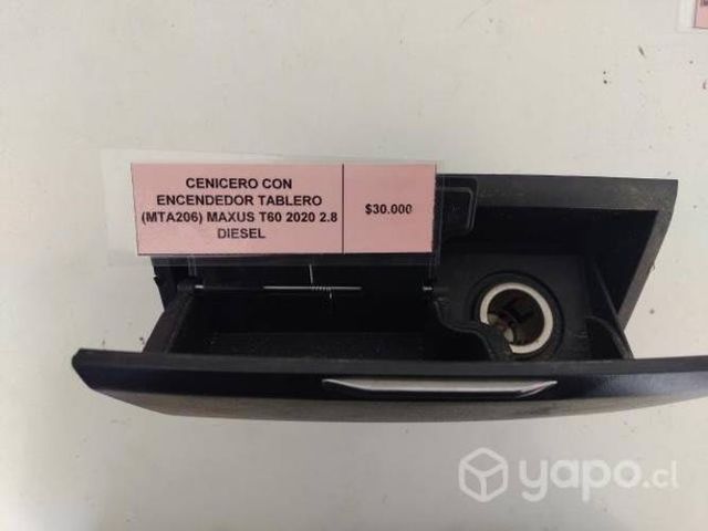 Cenicero Con Encendedor Tablero (MTA206) Maxus T60