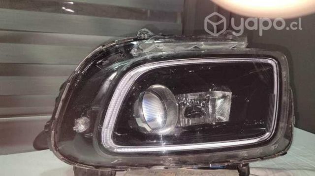 Optico derecho de hyundai venue 2020.2023