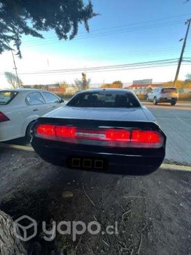 Dodge challenger 2014