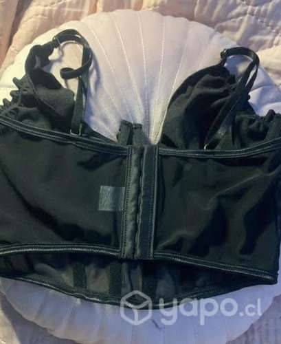 Top tipo corset-bralette negro