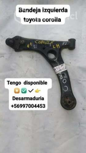 Bandeja izquierda Toyota Corolla desarmaduría