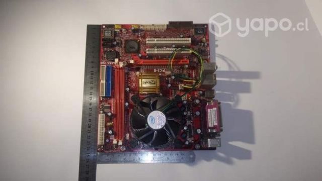 Placa madre pc torre antiguo