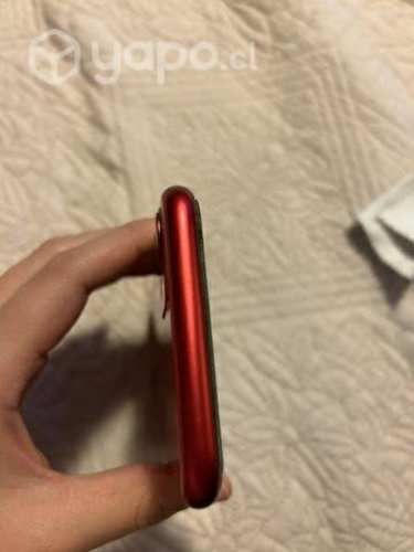 IPhone 11 color rojo 128gb usado