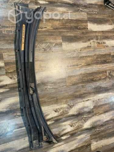 Rejilla torpedo Mitsubishi outlander año 2004/2009