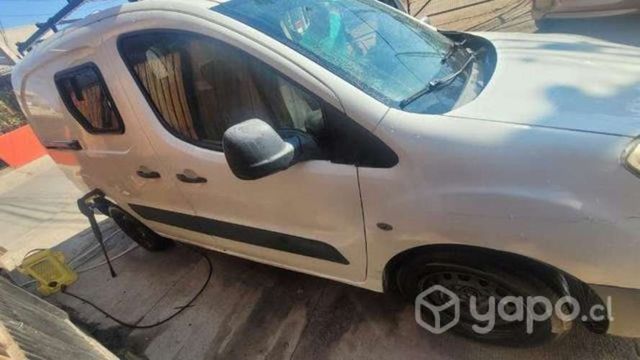 Peugeot partner 2014