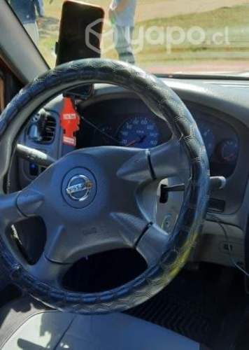 Camioneta nissan terrano 2011