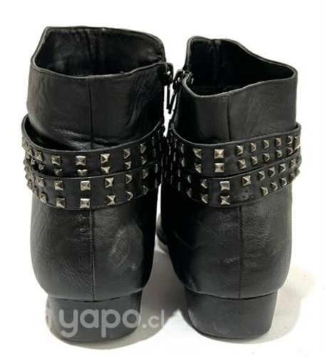 Botín 100% Sintético Marca Barbados N°39 Negro