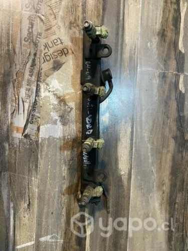 Riel de inyección Mitsubishi outlander 2004/2009