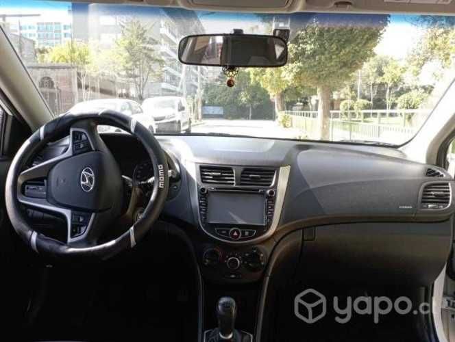 Vendo HYUNDAI ACCENT 2017