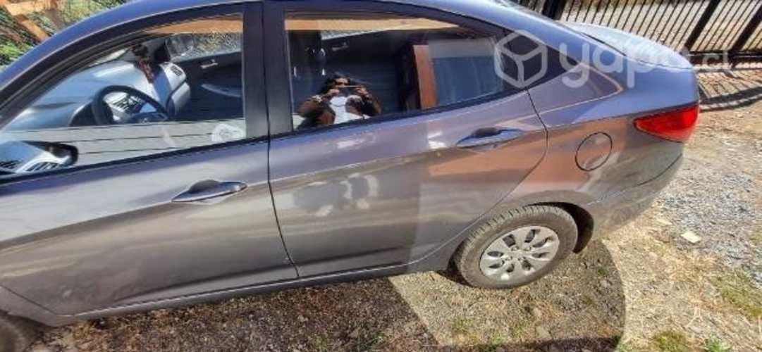 Vendo hyundai accent 2016 full 73.000 KM