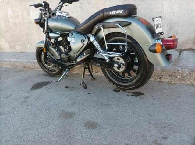 Keeway Superlight 200