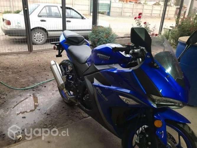 Vendo Motorrad corsa  2022