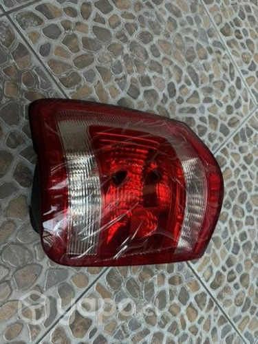 Foco derecho Ford Escape 2015 - 18