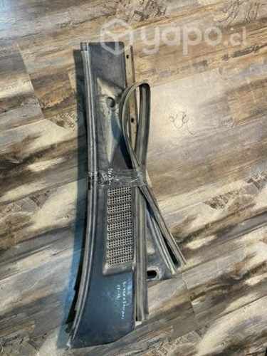 Rejilla torpedo Nissan terrano año 2005/2012