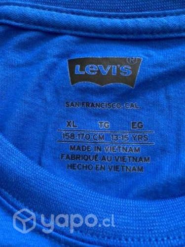 Polera Levis nueva