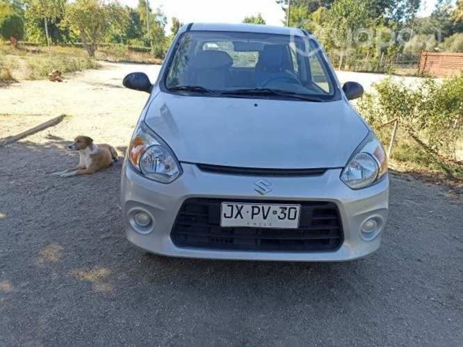 Auto Suzuki alto en buen estado