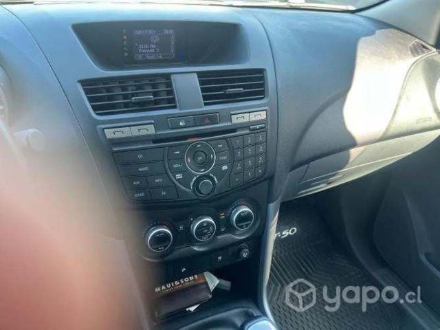 Camioneta mazda bt50 año 2021