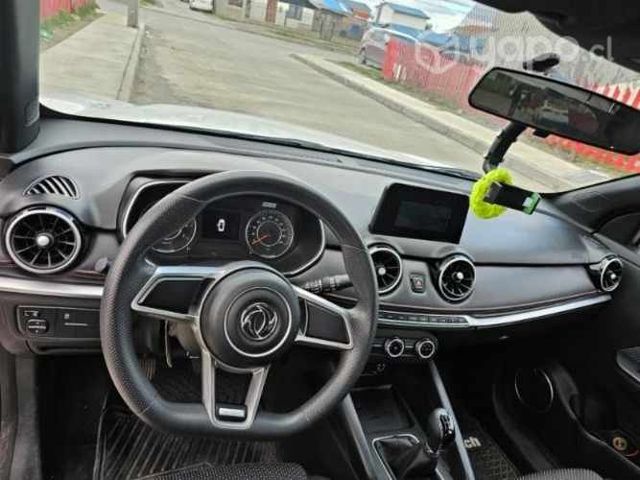 Se vende auto .arca DFSK