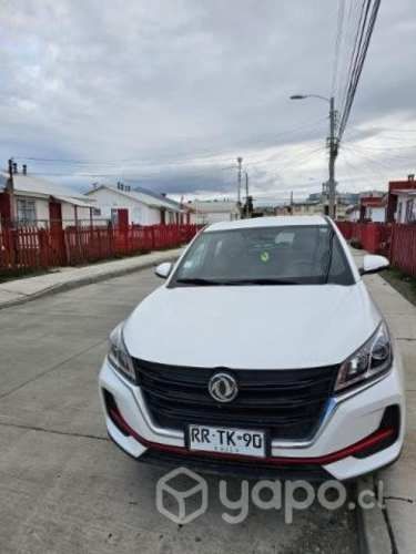 Se vende auto .arca DFSK