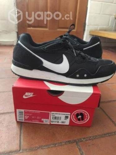 Zapatillas Nike venture runner talla 41,5