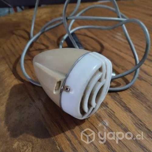 Micrófono antiguo americano