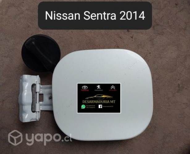 Tapa de combustible Nissan Sentra 2014