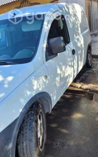 Chevrolet combo van 13