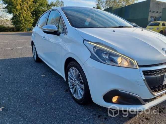 Vendo peugeot 208 allure diesel