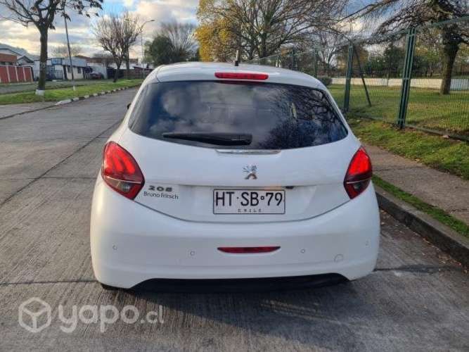 Vendo peugeot 208 allure diesel