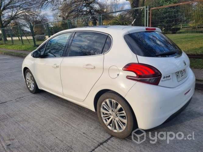 Vendo peugeot 208 allure diesel