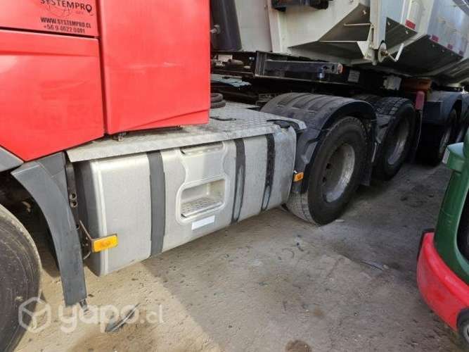 Se vende tracto camión volvo  2018
