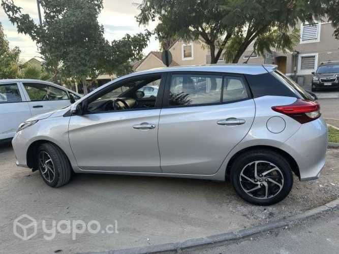 Vendo yaris impecable
