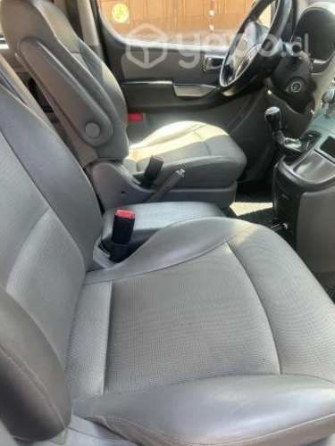 Furgón Hyundai Grand Starex 2.5 año 2012
