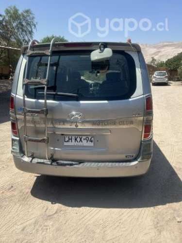 Furgón Hyundai Grand Starex 2.5 año 2012