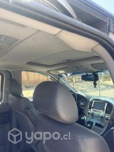 Furgón Hyundai Grand Starex 2.5 año 2012