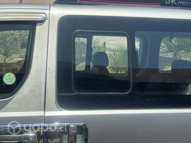 Furgón Hyundai Grand Starex 2.5 año 2012