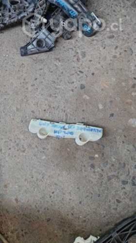 Mensula delantera izquierda nissan np300 original