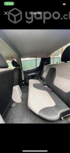 Mitsubishi l200 2014