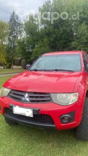 Mitsubishi l200 2014