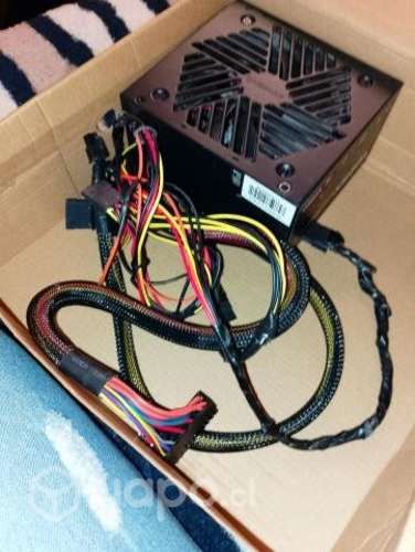 Fuente de poder 550w Vortex seminueva