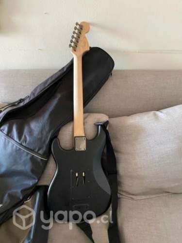 Guitarra eléctrica Fender/Squier Stratocaster