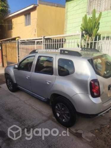 Vendo Renault duster 4x4+ carro de arrastre