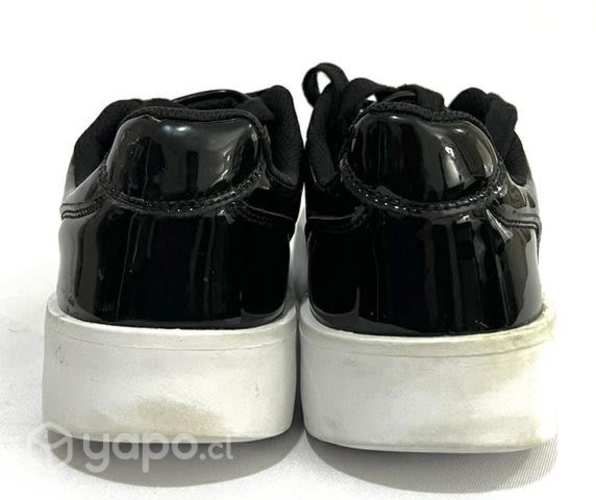 Zapatilla Sintética Marca Agua De Coco N°39 Negro