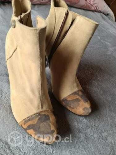 Botín 100 % Cuero Gamuza Talla 39
