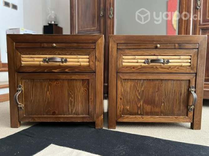 OFERTA! PAR DE VELADORES MADERA. excelente estado