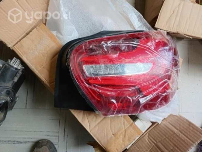 Foco trasero derecho Mercedes Benz A180 A200 NUEVO