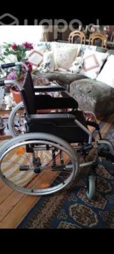 Silla de ruedas plegable en Valdivia.