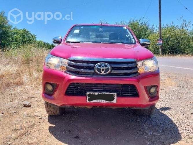 Toyota hilux SR 2.8 4x4