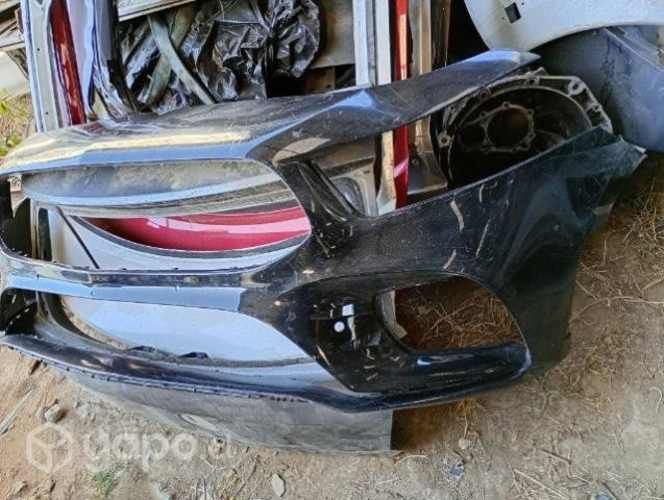Parachoque Mercedes Benz A220 Detalle minimo
